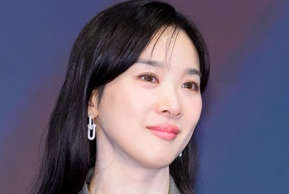 『セレブリティ』女優イ・チョンア、また“交通事故”に遭っていた…怪我の悪化で新作ドラマ「降板」の危機…。 画像