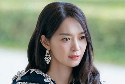 気品あふれる魅惑の皇后に！シン・ミナが結婚後の初ドラマで見せる、気高く進取的なヒロイン！ 画像