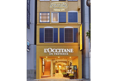 世界最大の旗艦店「ロクシタン 新宿店」オープン初日に約700人の大行列 画像