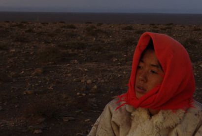 ファッション小噺vol.74　いつかは伝統衣装をさらりと着たい『トゥヤーの結婚』 画像