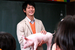 映画史上初！　妻夫木聡主演作『ブタがいた教室』がベルマーク活動に参加 画像