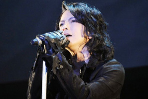 HYDE、「VAMPS」PVとハリウッド映画の類似に驚き! 「多分、僕のをパクった」 画像