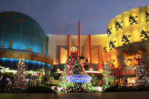 【ディズニー】ゲスト参加型プロジェクション・マッピング初上演！　「イクスピアリ・クリスマス・ハーモニー」 画像