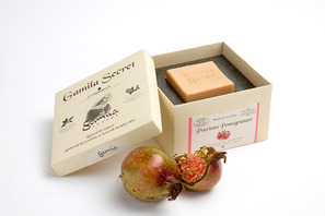 エイジングフルーツ、ザクロを配合したヒーリングソープでやさしく泡パック 画像