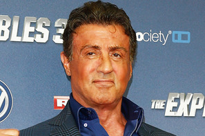 シルヴェスター・スタローン、“ロッキー・ステップ”でファンと交流 画像