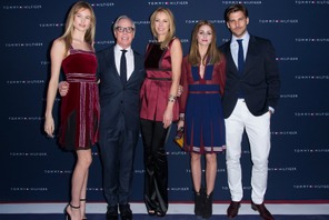 「トミー ヒルフィガー」パリの新ストアを祝い、豪華ファッションアイコンが集結 画像