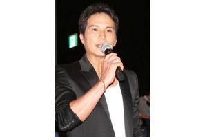 市原隼人「かまれるシーンが楽しみ！」 主演作『極道大戦争』が邦画初MX4D上映 画像