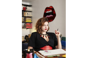 「シュウウエムラ」、ジュエリーデザイナー・ヤズブキーとの遊び心あるコラボ 画像