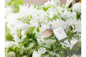 国産オーガニックコスメ「アムリターラ」から進化したベースメイクが誕生！ 画像