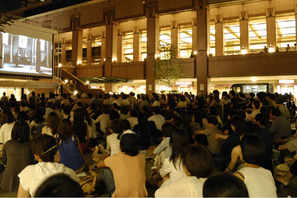 夏の映画デートにおススメ！　野外上映「スターライトシネマ2009」開催　 画像