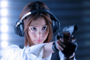 アンジーに並ぶ“ハードボイルド女性”誕生？　米倉涼子主演「交渉人」が映画化 画像