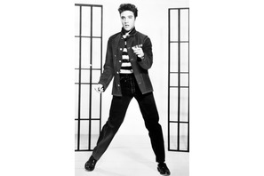 エルヴィス・プレスリーのギターが3,000万超で落札！ 画像