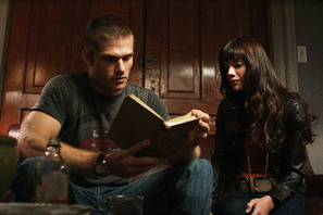 過去に戻れるなら何をする——？　『バタフライ・エフェクト3』予告編が到着！ 画像