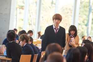 山崎賢人“王子”のドSっぷりに学食が凍り付く!?　『オオカミ少女と黒王子』現場潜入 画像