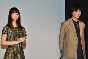 森川葵＆小関裕太、映画の中で食べたカレーのマズさに絶句！ 画像