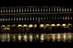 高級ホテルに絶景、極上の音楽…『グランドフィナーレ』で気分はセレブ旅！ 画像