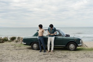 池松壮亮＆斎藤工、着替えショットが解禁！ 『無伴奏』フォトブック販売決定 画像