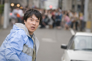 一緒にこたつでミカンを食べたい俳優第1位は…この冬こたつを買ったばかりの堺雅人! 画像
