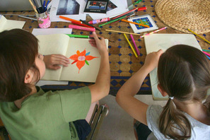 モデルの雅姫らが審査員に！　『ユキとニナ』お手紙コンクール開催 画像