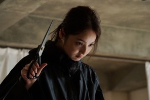 佐々木希が“悪女”と化し波瑠に襲いかかる…「ON」4話 画像