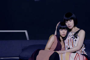 宇多田ヒカル×椎名林檎、「二時間だけのバカンス」MV公開 画像