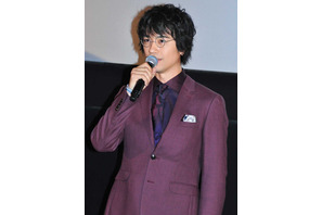 斎藤工、岡山のゆるキャラの思いを通訳！「東京の水は合わない」 画像