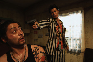 山田孝之、玉山鉄二ら男4人が解説！　『シーサイドモーテル』特別映像が到着 画像