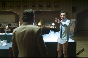 韓国屈指の演技派ファン・ジョンミン、驚異のアドリブでパンツも脱ぐ!?『アシュラ』 画像