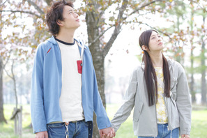 傷心の北川景子にきゅん! 岡田将生の抱擁にドキッ! 『瞬』TVスポット到着 画像