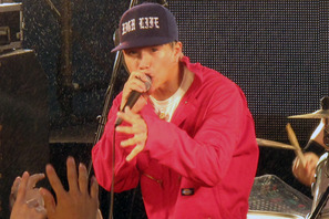 市原隼人　“初ライヴ”で初ダイブ「夢、あるだろ！」 画像