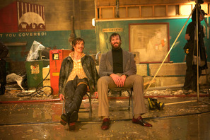 キリアン＆アーミー、本当は仲良し！『フリー・ファイヤー』和やかオフショット入手 画像