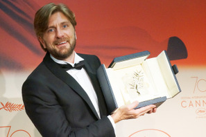【カンヌ国際映画祭】受賞結果発表！アルモドバル監督、涙で作品絶賛する場面も 画像