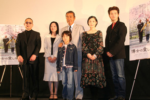 『博士の愛した数式』寺尾聰、深津絵里、斉藤隆成、吉岡秀隆、小泉堯史監督、小川洋子 記者会見 画像