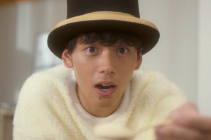 竹内涼真がスノーマンになって恩返し！アイスを「はい、あ～ん」のWEBドラマ登場 画像