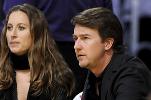 エドワード・ノートン、長年の恋人とゴールイン！　元カノからも祝福の言葉 画像