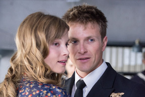 ベイカーの漢気にイチコロ！ 最強の武器は…親指!? 『ネイビーシールズ』 画像