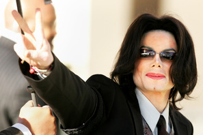 マイケル・ジャクソンの末っ子ブランケット、久しぶりに元気な姿が公開に 画像