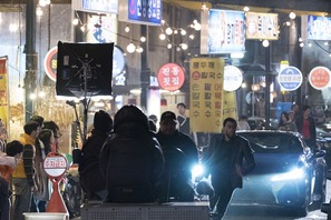 韓国・釜山の街を疾駆！『ブラックパンサー』大迫力のカーチェイスの裏側 画像