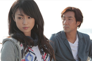 東野圭吾、初ラブストーリー『夜明けの街で』予告到着　久保田利伸が切なく歌い上げる 画像