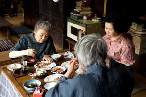 これぞ昭和の食卓！山崎努＆樹木希林『モリのいる場所』“おいしい”特別映像 画像