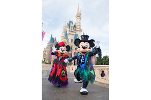 【ディズニー】 ミキミニのハロウィン衣装解禁！初登場「スプーキー“Boo!”パレード」で着用 画像