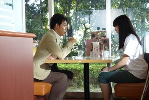 大泉洋の変顔＆アドリブに小松菜奈も困惑!?『恋雨』BD特典映像公開 画像