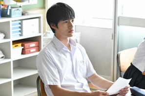 岡田健史の“禁断キス”に「最高かよ」の声…「中学聖日記」第4話 画像