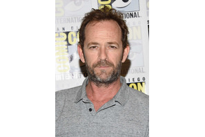 ルーク・ペリーが死去…「ビバヒル」「リバーデイル」共演者たちがお悔やみ 画像