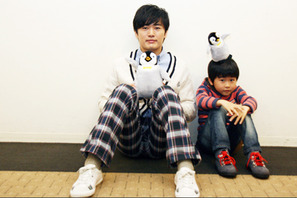 劇団ひとり＆鈴木福インタビュー　“ペンギン親子”を演じたふたりが憧れる人物とは？ 画像