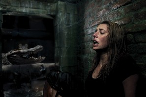 競泳選手vsワニ！『クロール ―凶暴領域―』絶体絶命の本編映像 画像