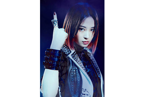 広瀬すず、ピンク髪のデスメタル女子に『一度死んでみた』初映像＆ポスター 画像