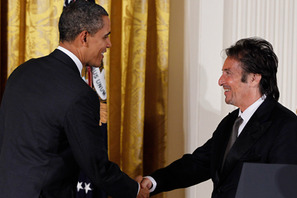 アル・パチーノ、国民芸術勲章を受章　ホワイトハウスでオバマ大統領が表彰 画像