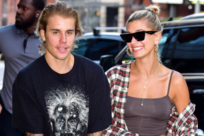 ヘイリー・ビーバー、ウエディングドレス姿の写真を披露 画像