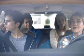 ティモシー・シャラメ、憧れの人と70’Sソングを熱唱『マイ・ビューティフル・デイズ』 画像